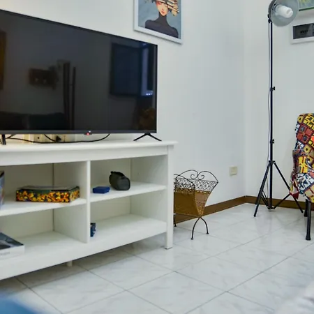 Holiday home Hellie's Catania